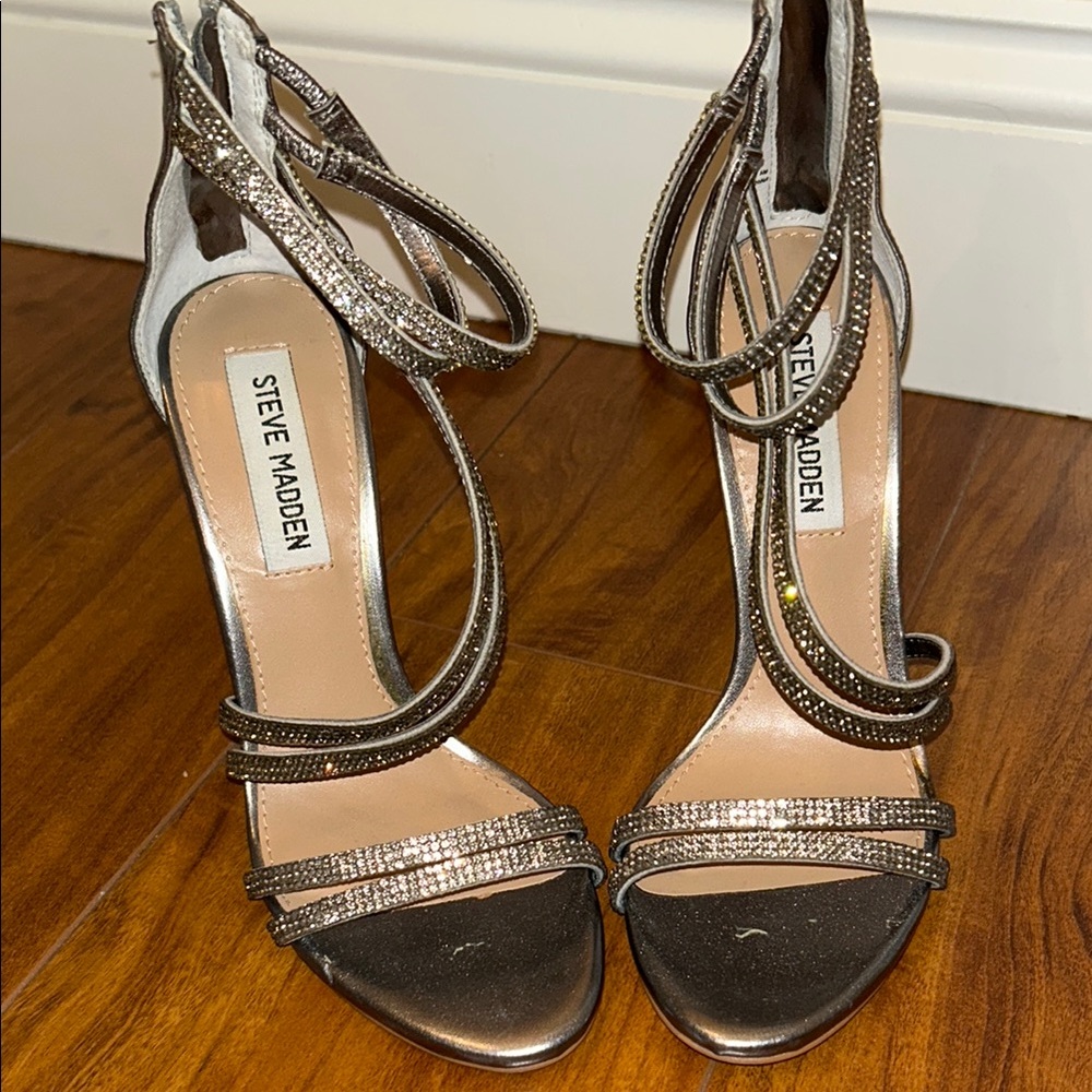 Steve Madden Women's grey Strappy Heels